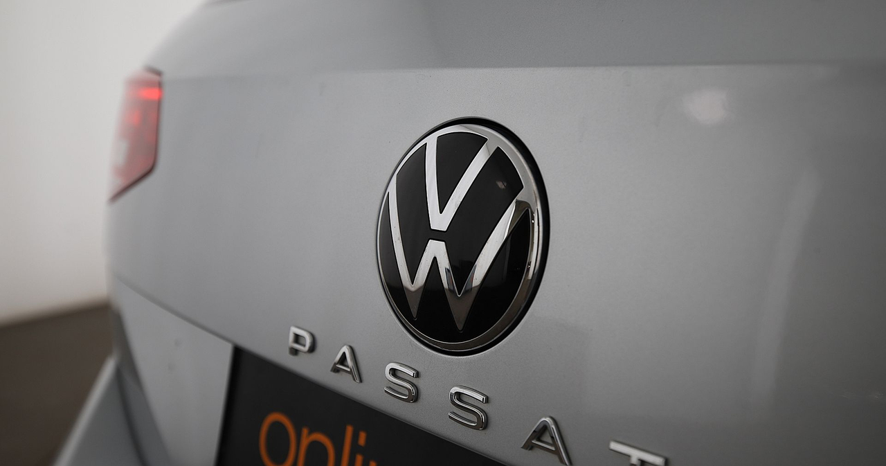 Volkswagen Passat SW — photo 13