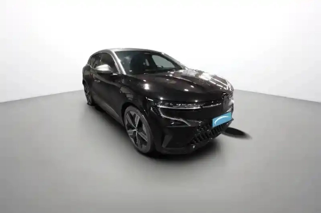 Renault Megane e-tech ev60 220 ch super charge — photo 8
