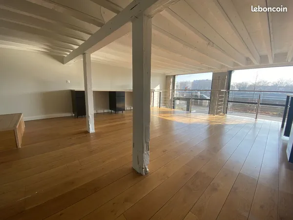 Local commercial 72 m² Lyon