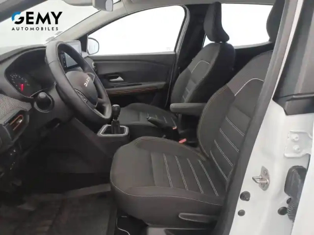 Dacia Sandero eco-g 100 — photo 24