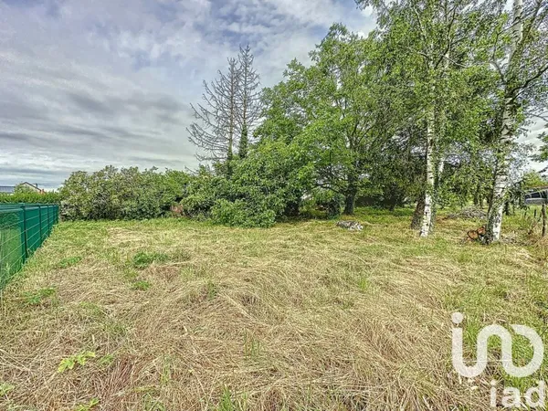 Terrain 1044 m²