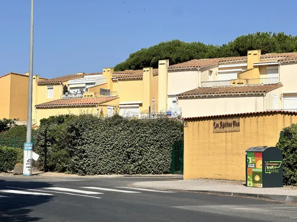Parking extérieur