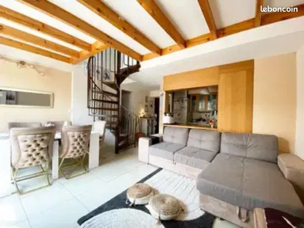 190 000 - Duplex F5 de 100 m² - 4 chambres - Terrasse - Parking - Sevran Les Sablons