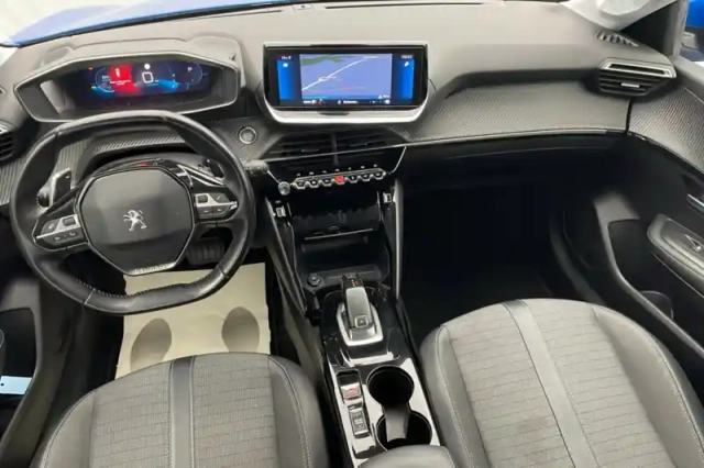 Peugeot 208 puretech 130 s&amp;s eat8 — photo 41