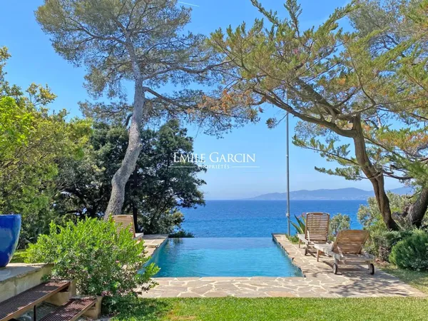 Propriété pieds dans l'eau à louer, entre Cannes et Saint Tropez, Cote d'Azur