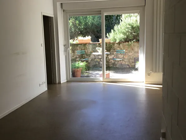Loue bureaux 60m²