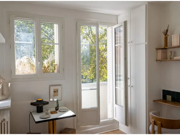 COURBEVOIE BECON - STUDIO 16,20M2 + BALCON - 840 €CC