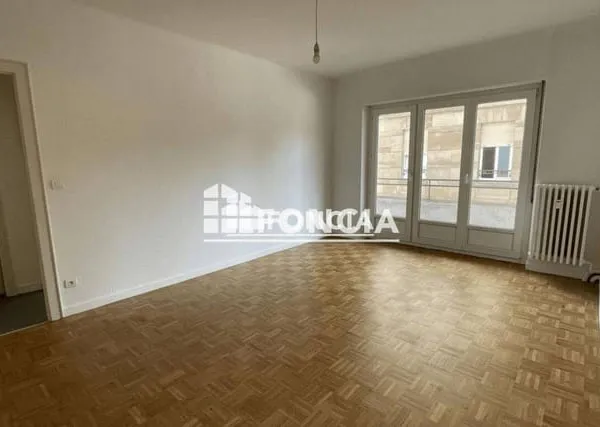 Appartement 4 pièces 77 m²