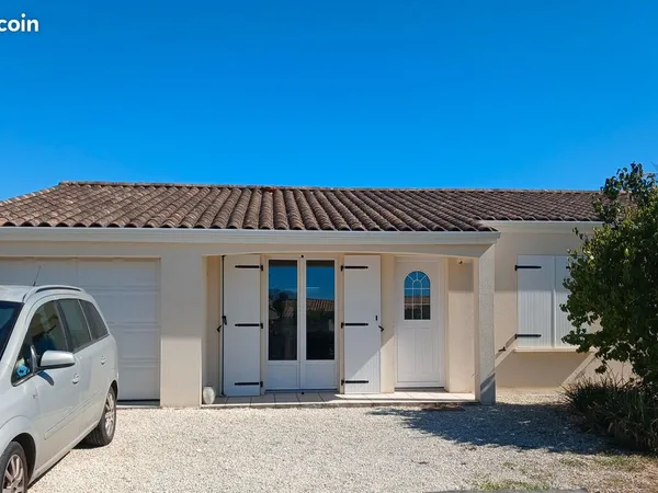 Maison de 2010, 3 chambres à 13 minutes de Saintes
