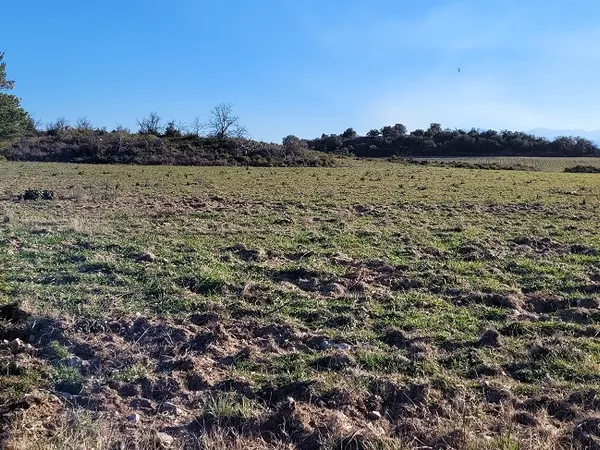 Terrain 410 m²