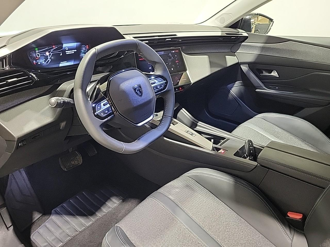 Peugeot 308 hybrid 145 e-dcs6 allure — photo 9