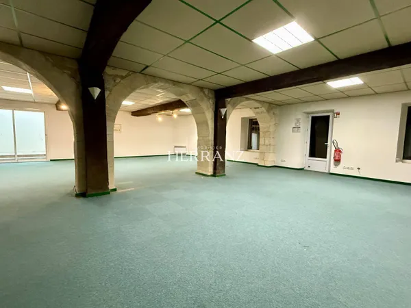 Appartement 3 pièces 297 m²