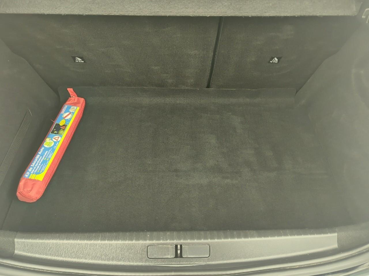 Peugeot 208 puretech 100 s&s bvm6 active — photo 6