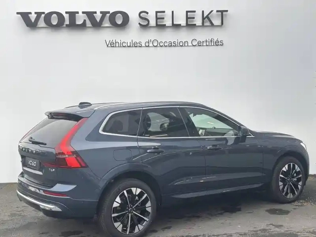Volvo Xc60 t6 awd hybride rechargeable 253 ch+145 ch geartronic 8 — photo 4