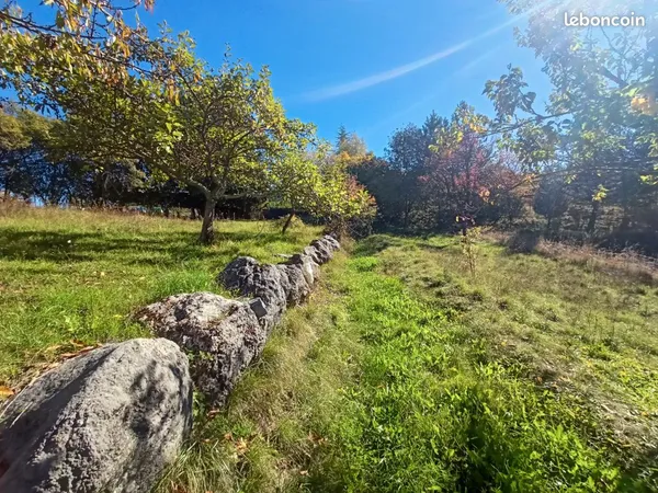 Terrain constructible rare au coeur des Baronnies