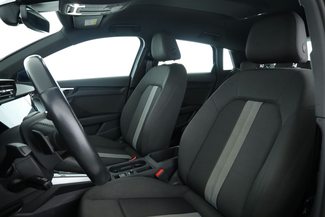 Audi A3 Sportback 35 TDI S Line S Tronic 7 — photo 9
