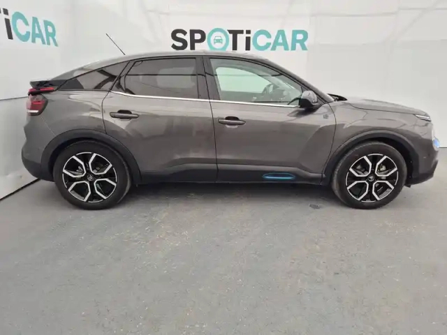 Citroën C4 e- 136 ch automatique — photo 69