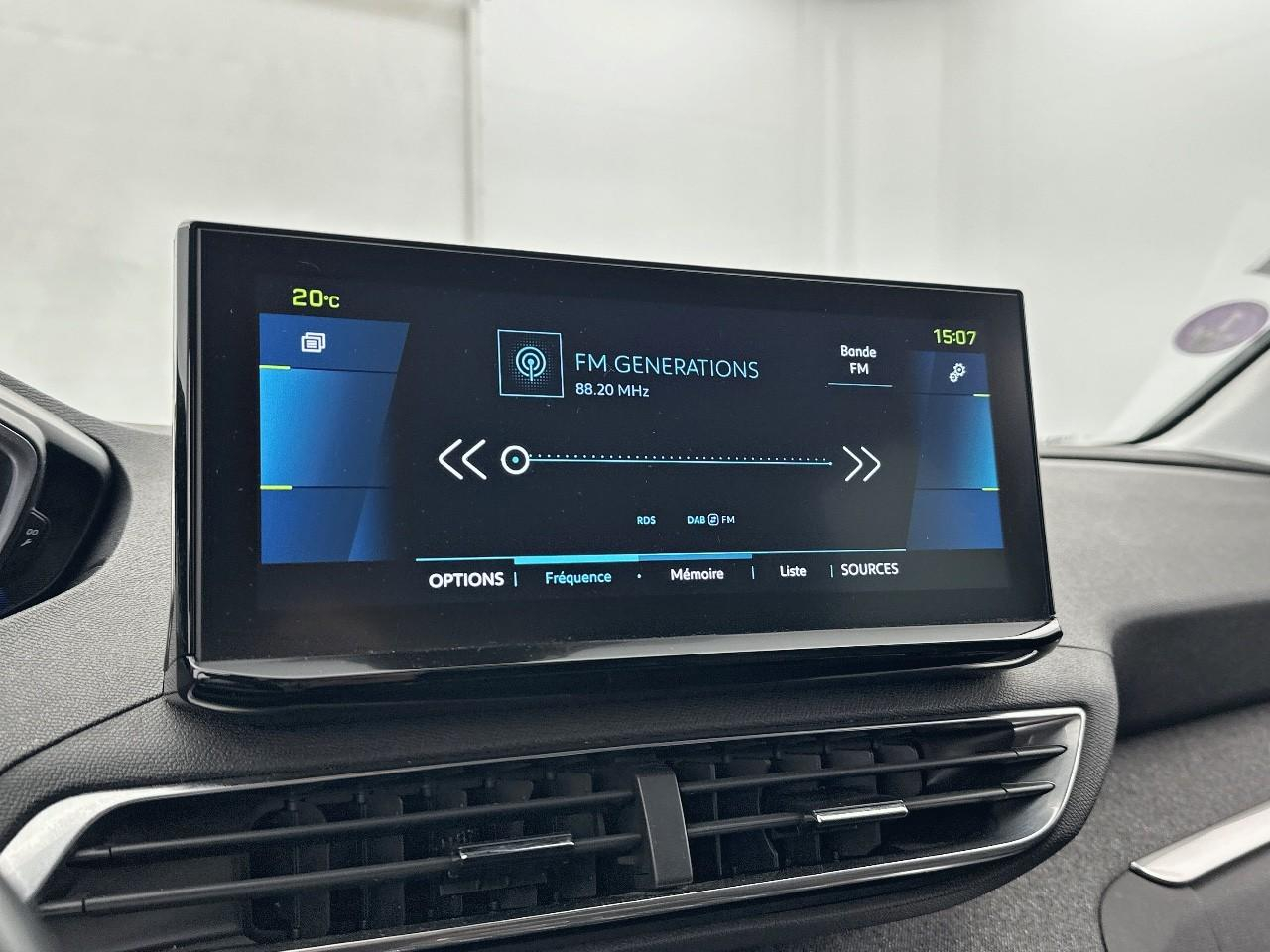 Peugeot 3008 hybrid 225 e-eat8 allure pack — photo 22