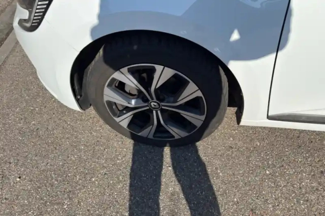 Renault Clio tce 90 — photo 13