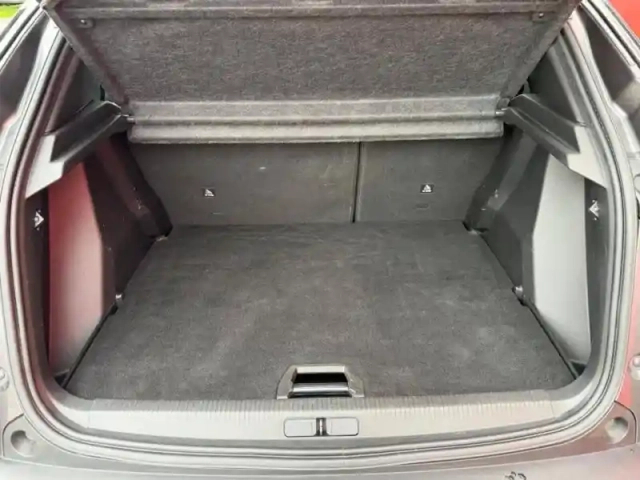 Peugeot 2008 1.2 puretech 100ch s&amp;s allure 5cv — photo 6