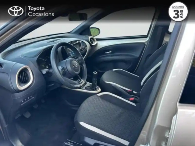 Toyota Aygo X 1.0 vvt-i 72ch design my24 — photo 11