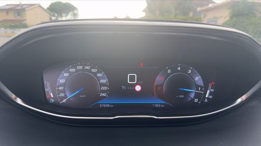 Peugeot 3008 1.2 PureTech 130 - Active – 2020 – 57608 km – Essence – Boîte Manuelle — photo 23