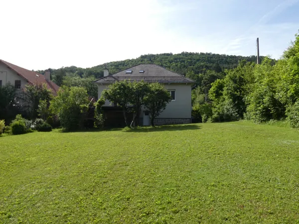 MAISON INDIVIDUELLE GRAND TERRAIN PROCHE CENTRE VILLE
