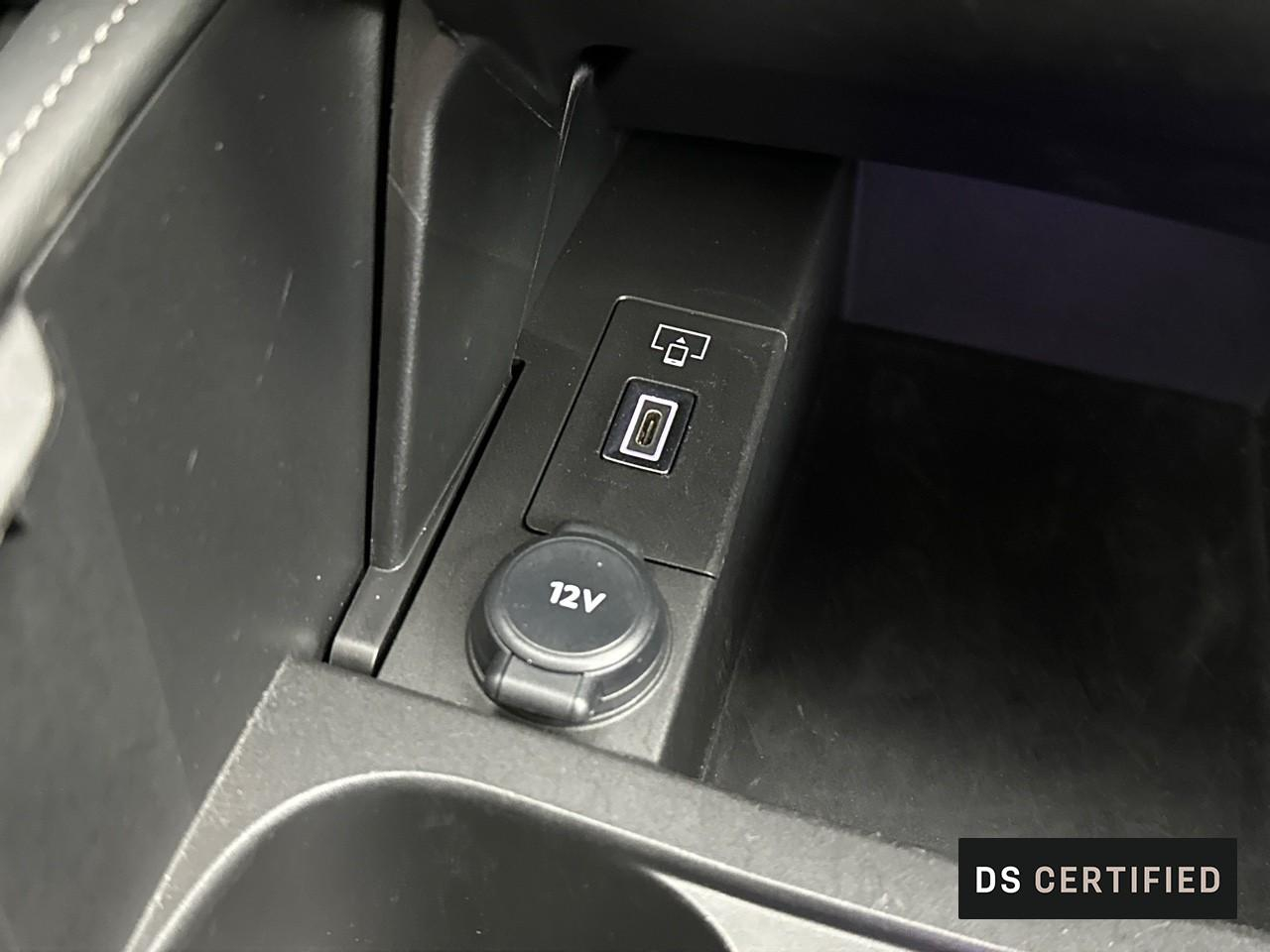Ds Ds 4 hybride e-tense 225 eat8 rivoli — photo 2