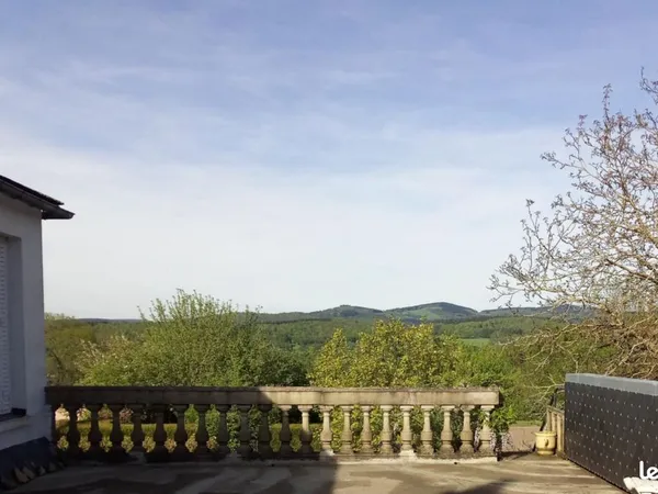 Maison de ville avec jardin et verger