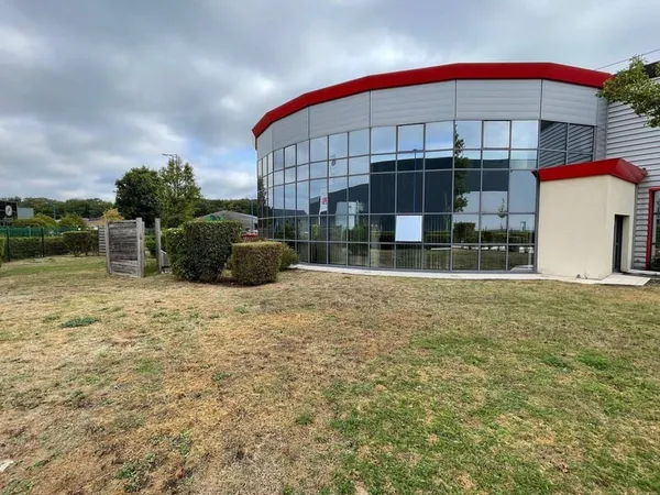 Bureau 135 m²