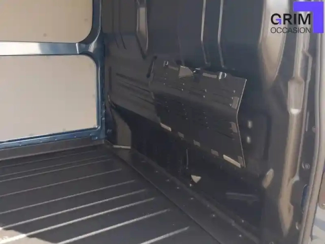 Ford Transit custom fgn 320 l1h1 2.5 duratec 232 ch phev cvt — photo 11
