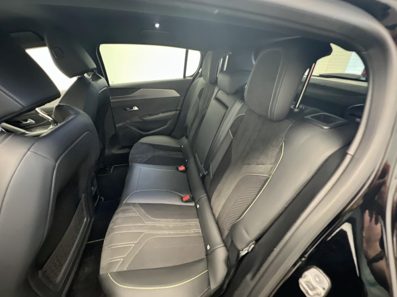 Peugeot 308 phev 225 e-eat8 gt — photo 10