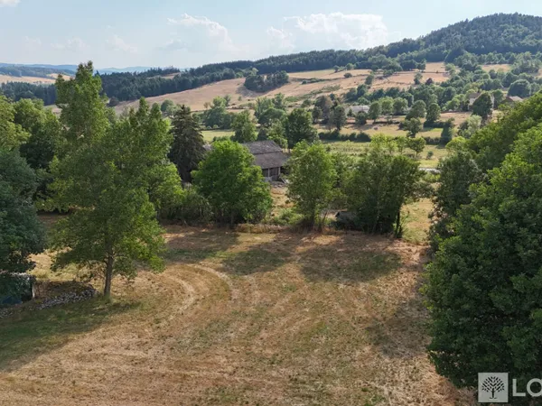 Terrain 2247 m²