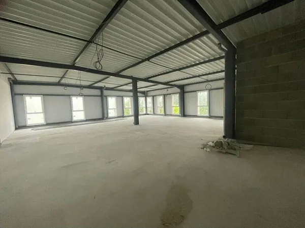 Bureaux 140 m²