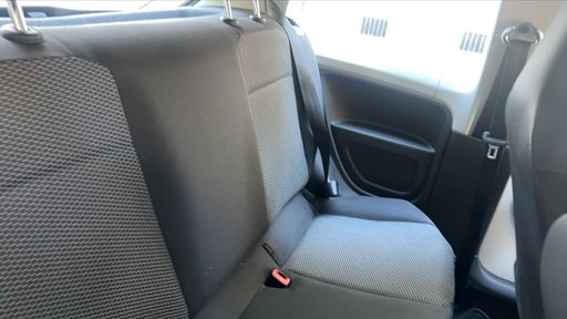 Seat Mii 1.0 60 - Reference – 2015 – 119474 km – Essence – Boîte Manuelle — photo 18