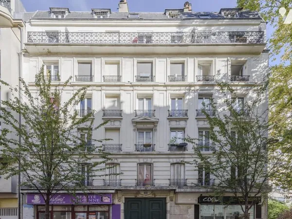 10 RUE DES PORTES BLANCHES 75018