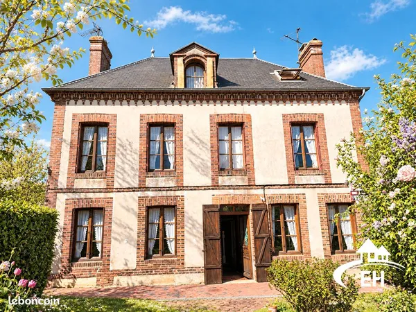 Maison 7 pièces 143 m²