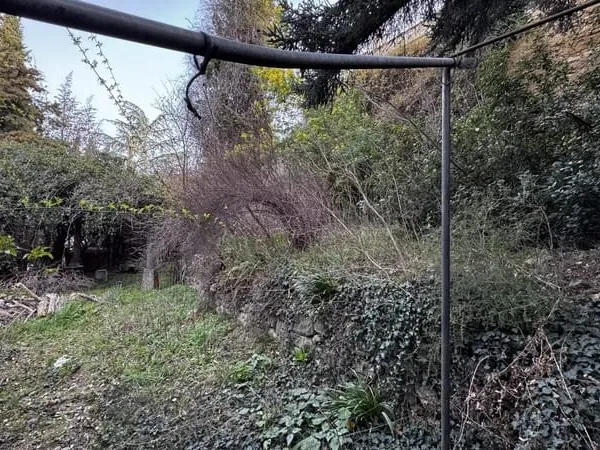 À acheter sur Rognes : Terrain constructible de 390m2
