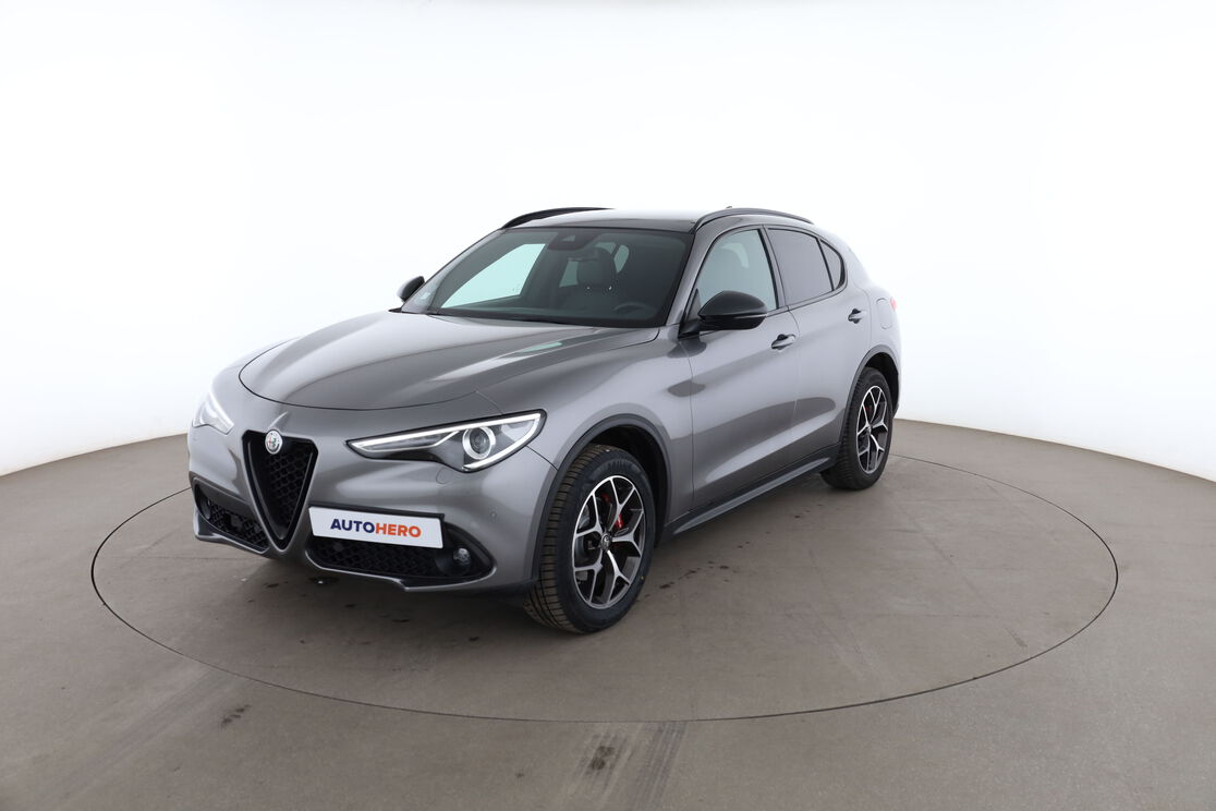 Alfa Romeo Stelvio 2.2 Diesel Q4 Super AT8 — photo 1
