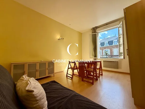 À LOUER À DINARD STUDIO MEUBLÉ DE 25M2