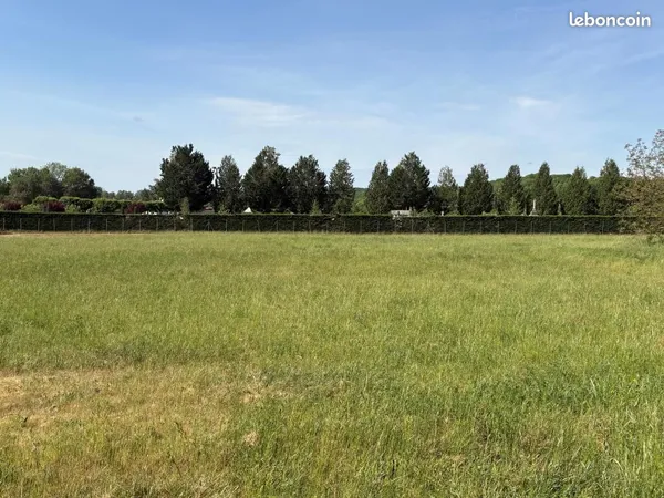 Terrain 1 436 m² Savignac Les Eglises