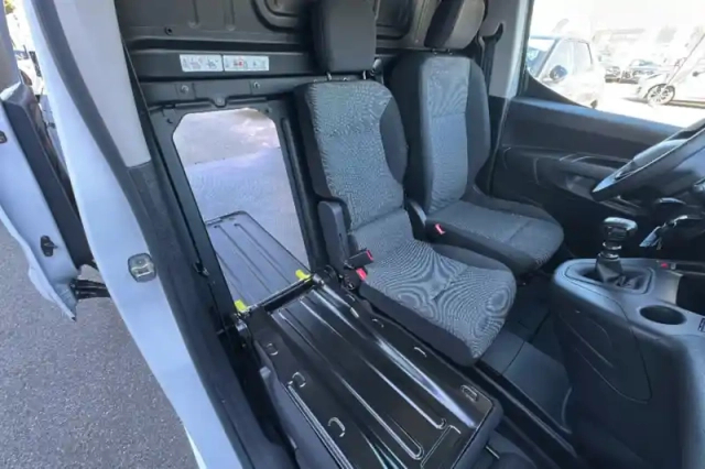 Peugeot Partner fourgon m 650 kg bluehdi 100 s&amp;s bvm6 — photo 50
