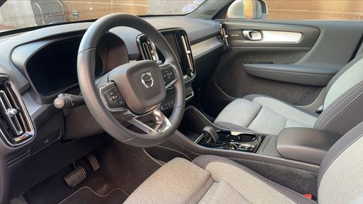 Volvo XC40 2.0 B3 163 DCT7 - Plus – 2022 – 53645 km – Hybride essence – Boîte Automatique — photo 14