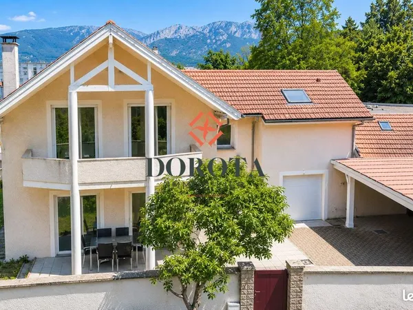 Maison 7 pièces 170 m²