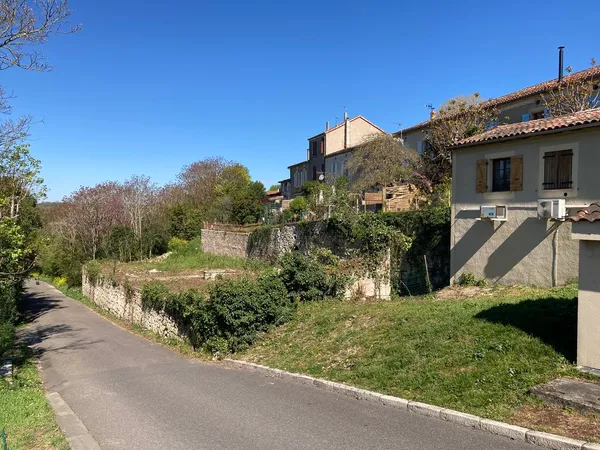 Mauvezin - Terrain constructible - 68 000 €
