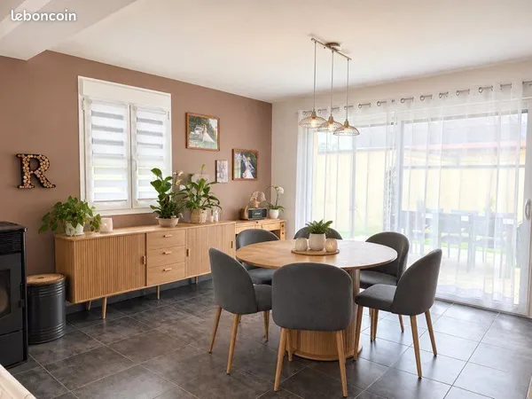Maison récente de 125 m² - 4 chambres - Jardin, terrasse et sous-sol - DPE B - Villers-sur-Coudun