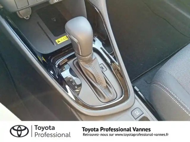 Toyota Yaris 116h design 5p my26 — photo 10