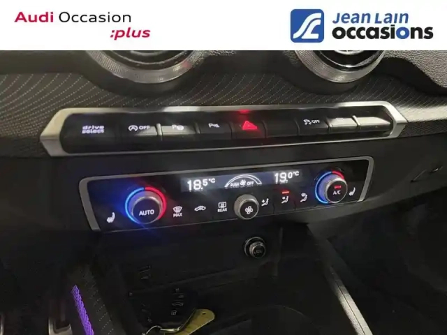 Audi Q2 35 tfsi 150 s tronic 7 — photo 14