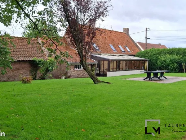 Propriété 7 pièces 159 m²