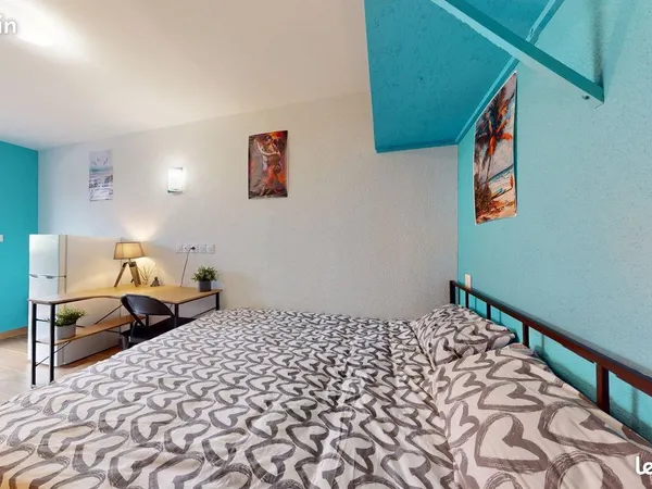 Coloc. NEUVE de 2026 CHILL et super sympa. De 3 chambres avec un grand balcon sans vis à vis, à 500m